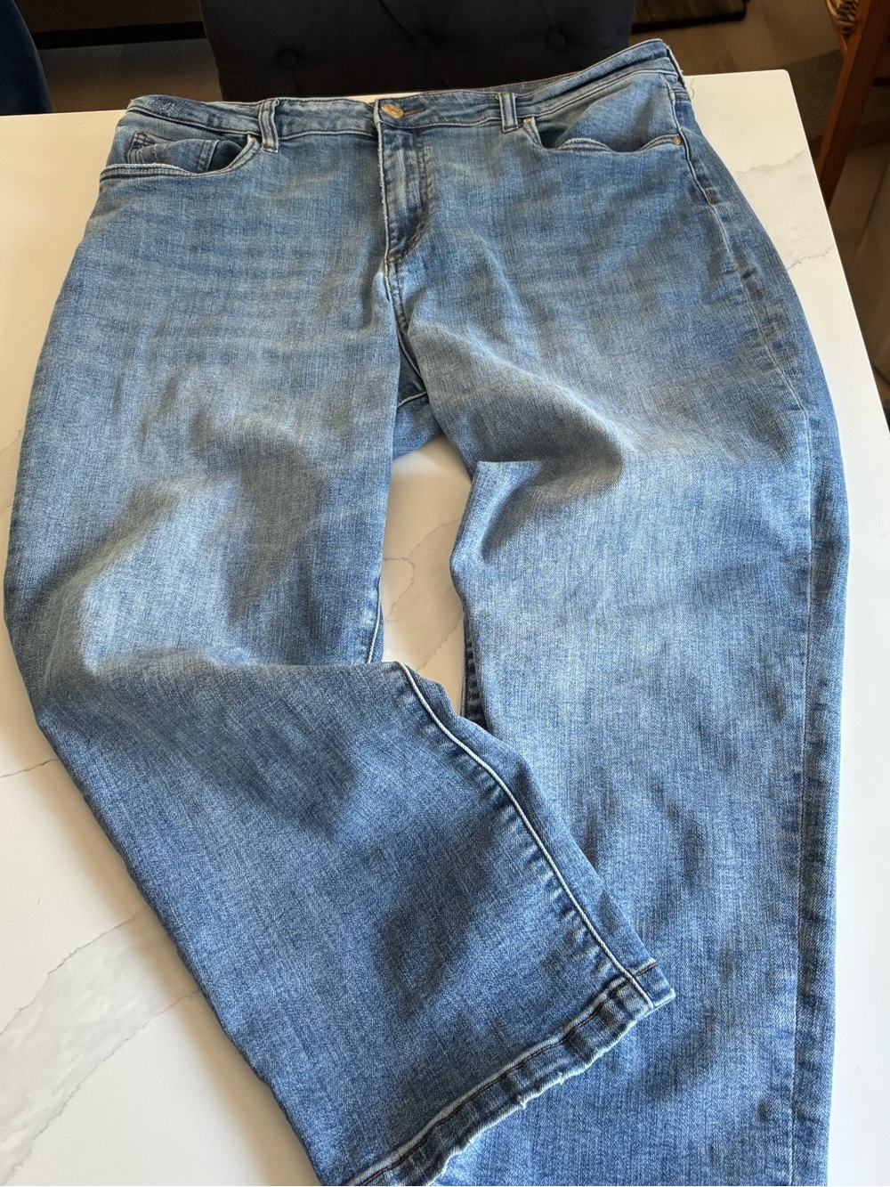 Kut from the clothe  Light Blue cropped Relaxed Jeans